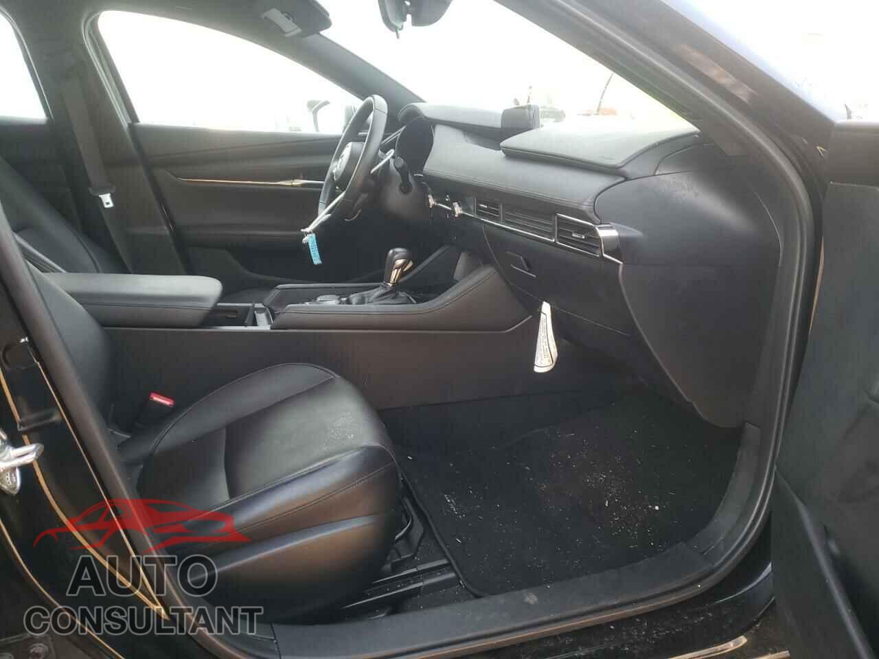 MAZDA 3 2019 - JM1BPANM5K1139186