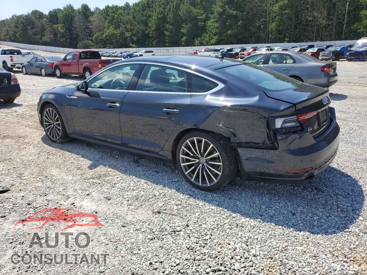 AUDI A5 2018 - WAUBNCF59JA104302