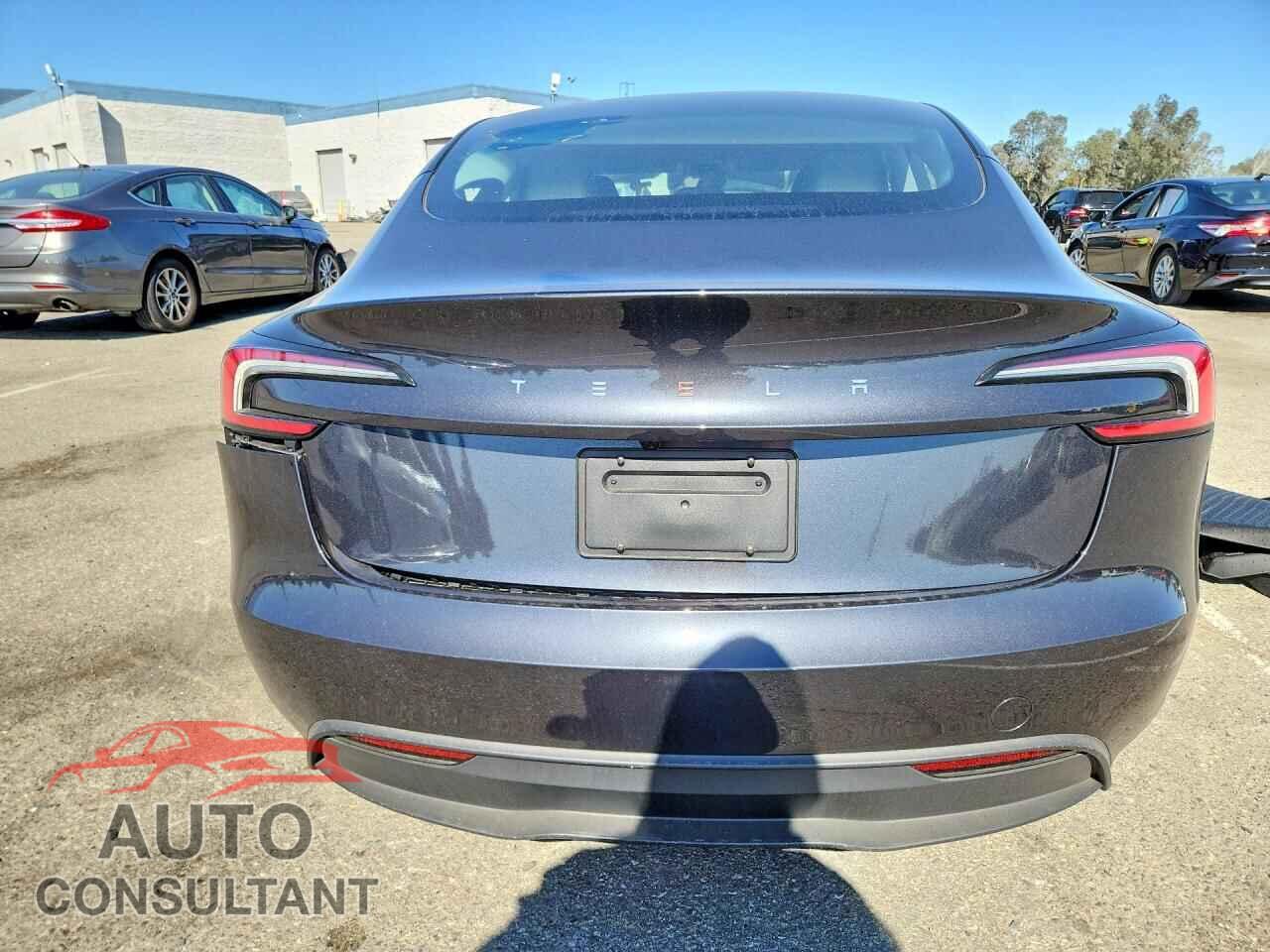 TESLA MODEL 3 2025 - 5YJ3E1EA2SF933487