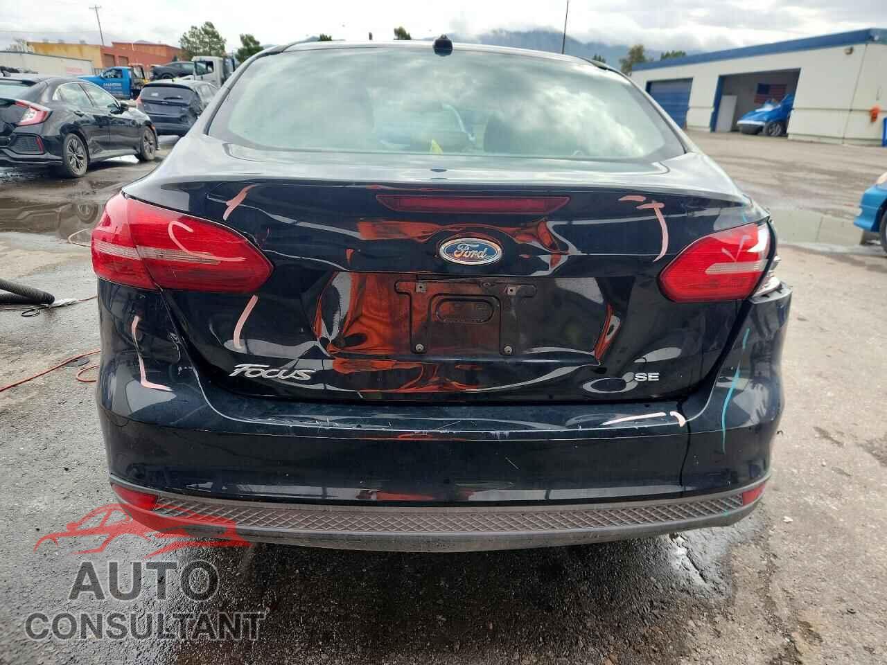 FORD FOCUS 2017 - 1FADP3F26HL324576