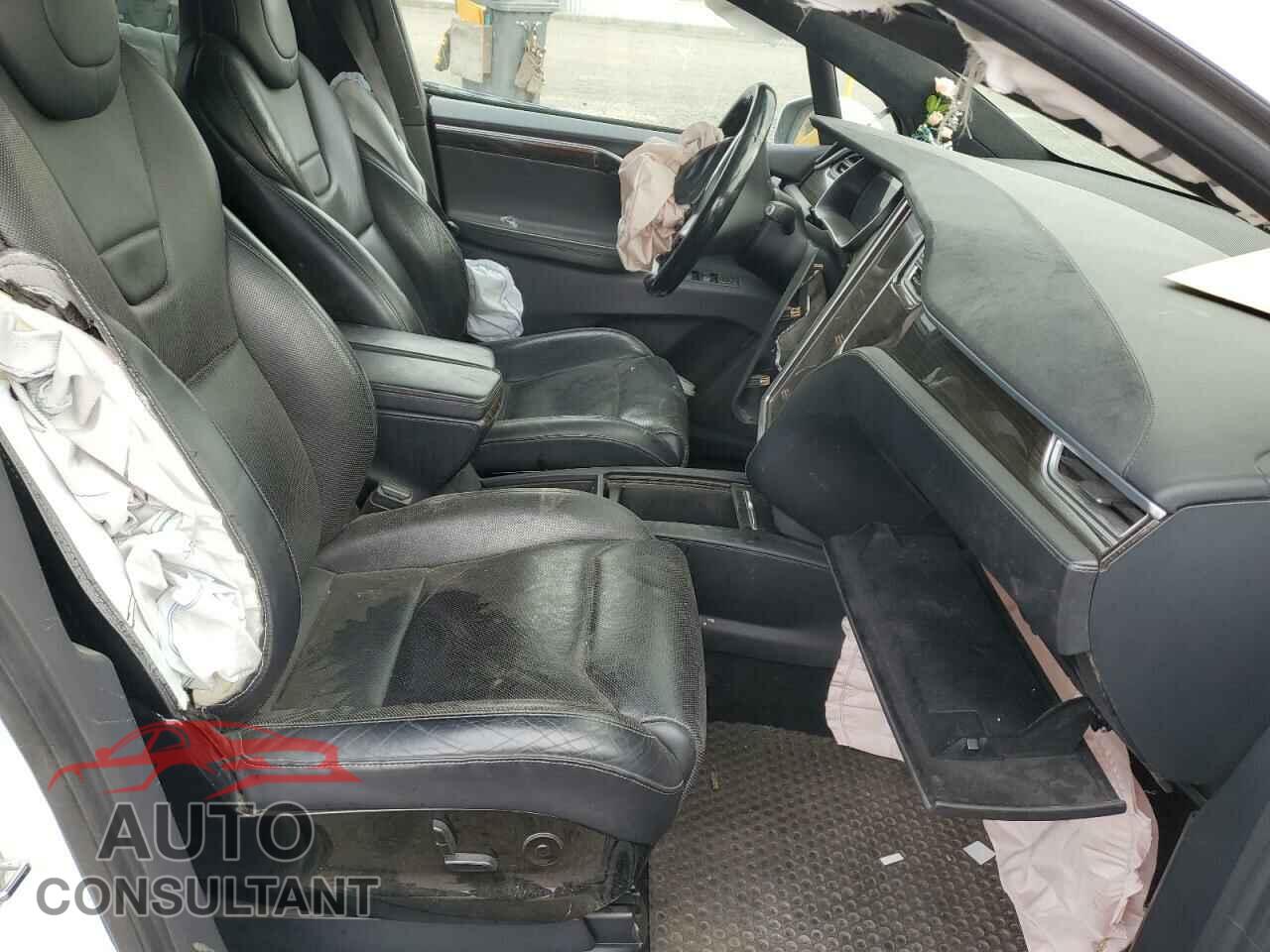 TESLA MODEL X 2016 - 5YJXCBE29GF010730