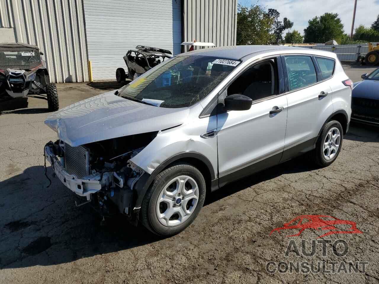 FORD ESCAPE 2018 - 1FMCU0F71JUC10229