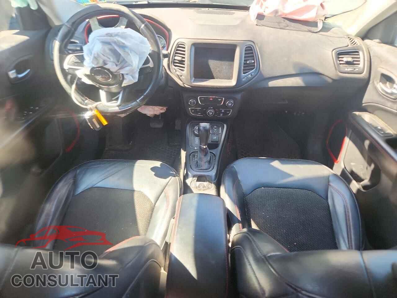 JEEP COMPASS 2020 - 3C4NJDDB8LT136941