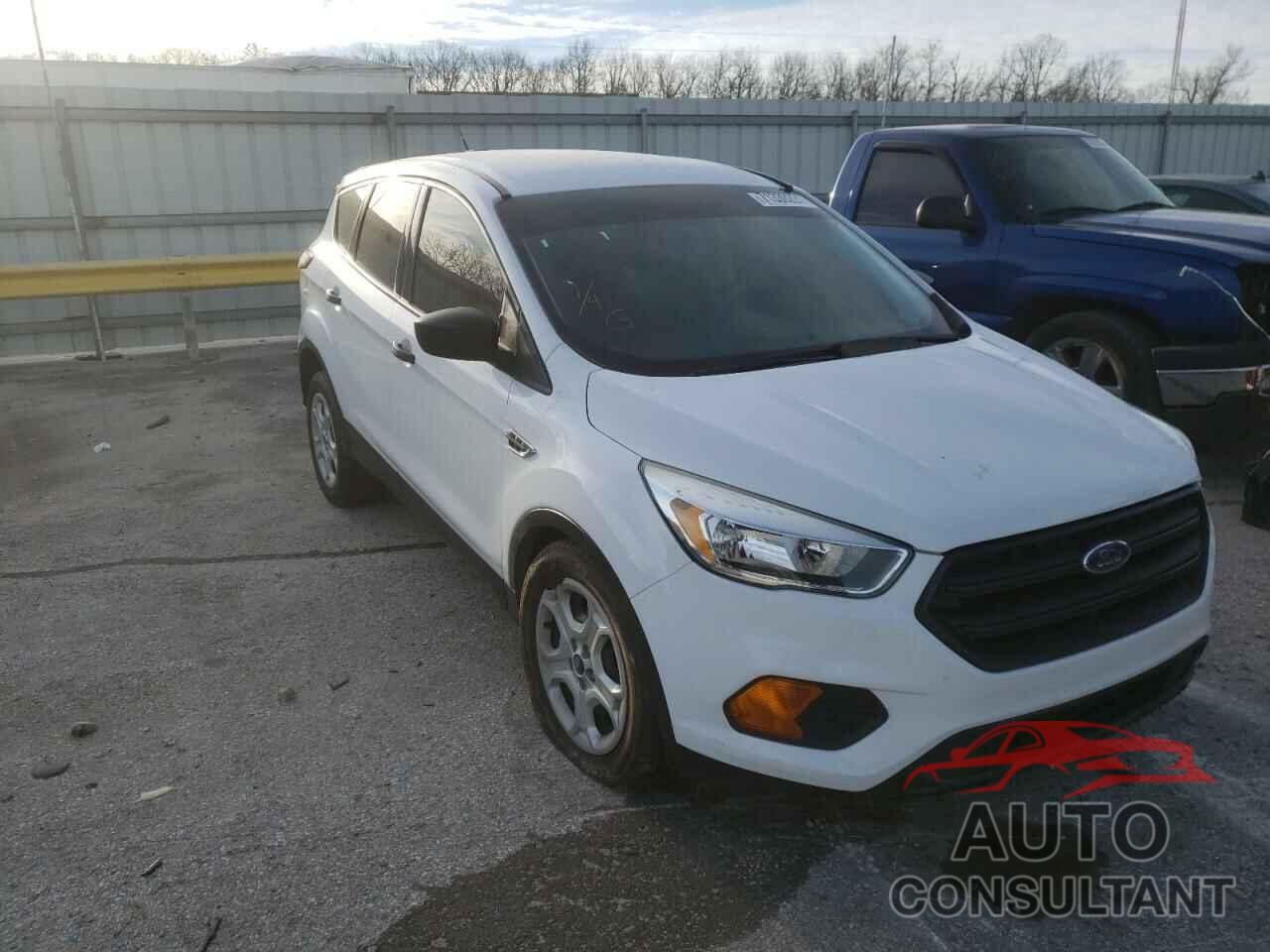FORD ESCAPE 2017 - 1FMCU0F70HUB58862
