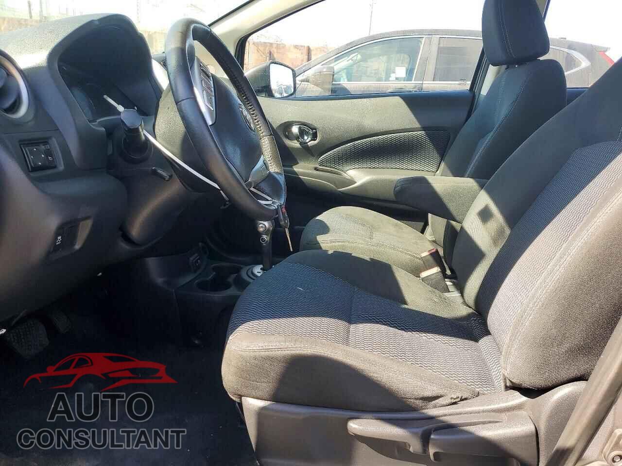 NISSAN VERSA 2017 - 3N1CE2CP8HL363201