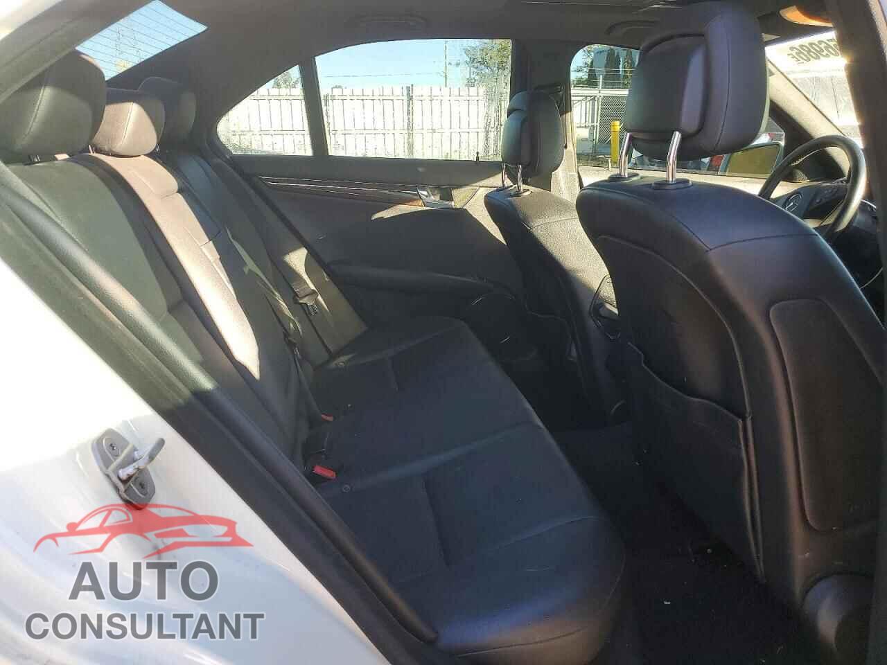 MERCEDES-BENZ C-CLASS 2011 - WDDGF8BBXBF590921