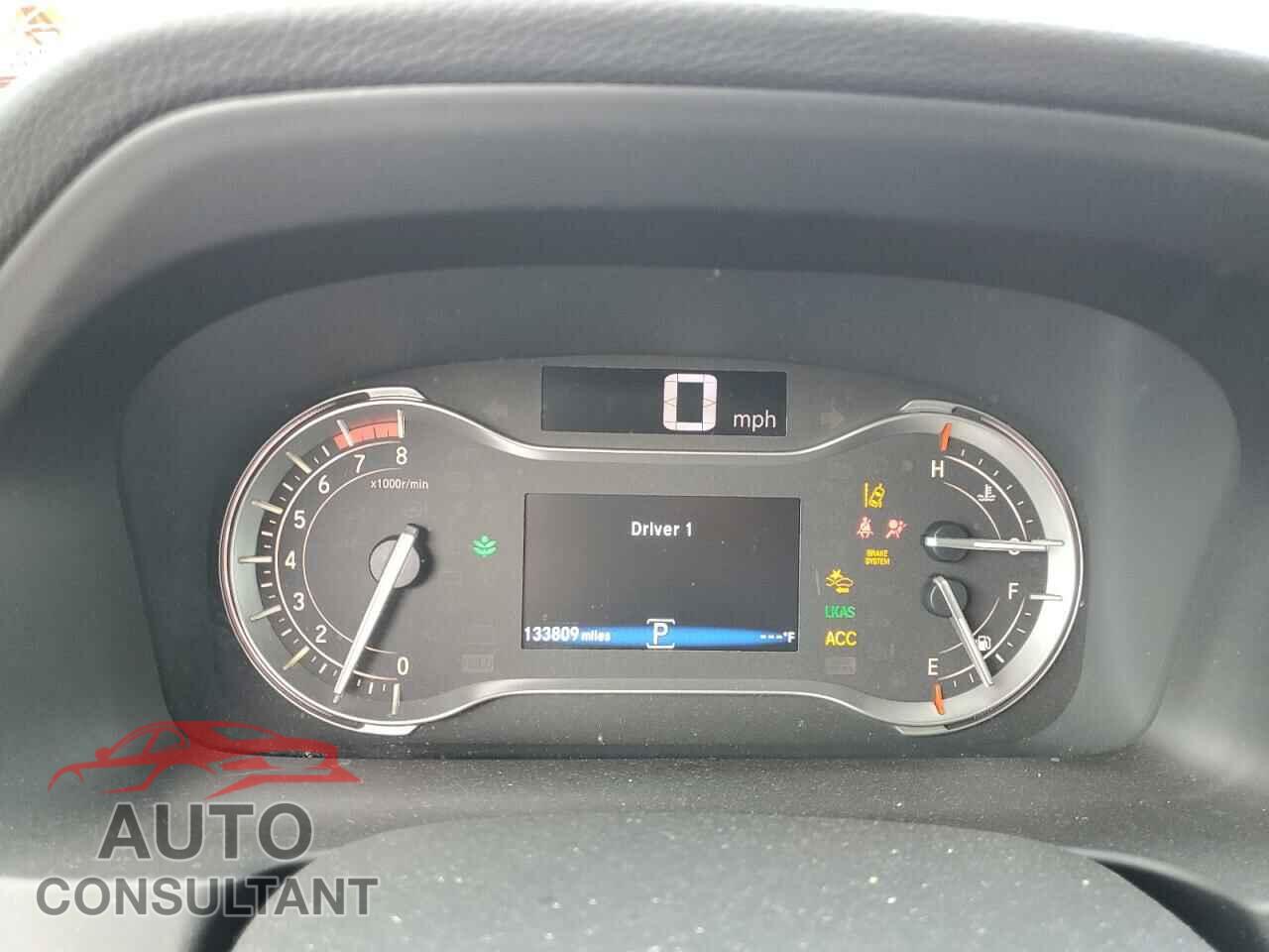 HONDA PILOT 2017 - 5FNYF6H68HB025996
