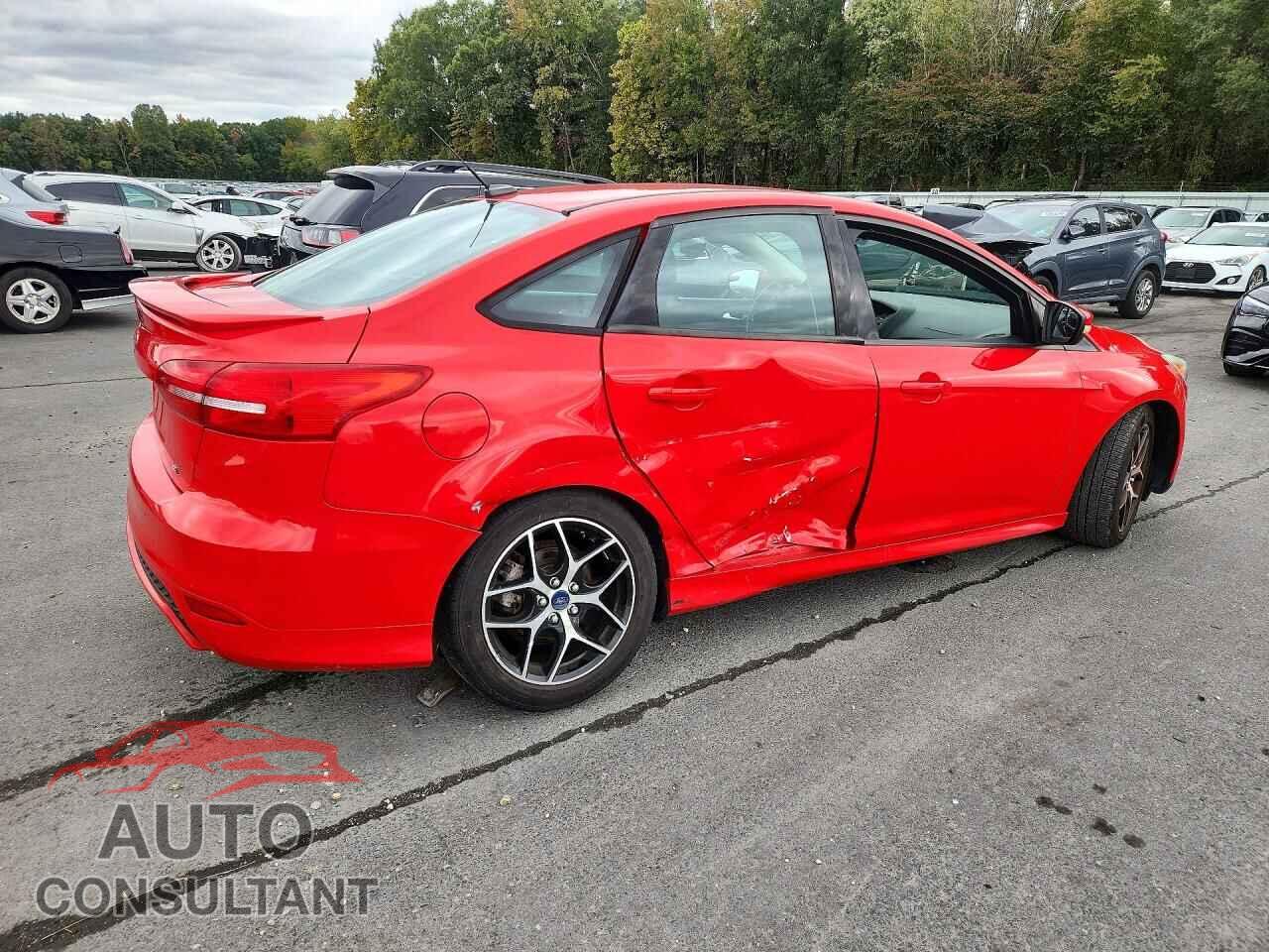 FORD FOCUS 2015 - 1FADP3F29FL272714