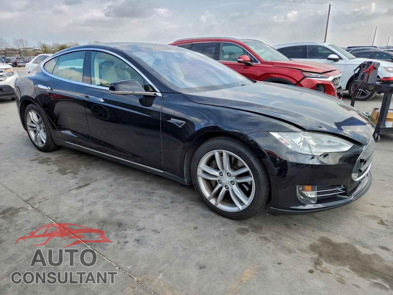 TESLA MODEL S 2013 - 5YJSA1CN3DFP07720
