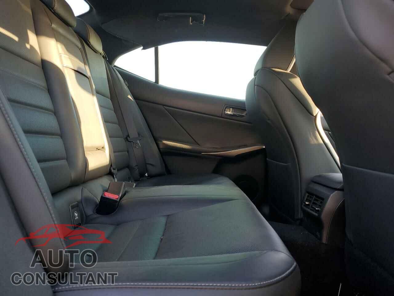 LEXUS IS 2016 - JTHBA1D25G5035636