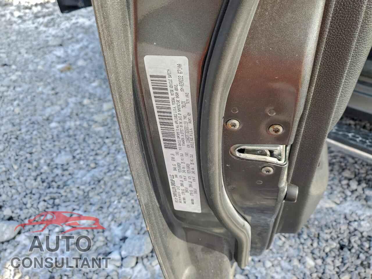 DODGE RAM 1500 2012 - 1C6RD7FT3CS221159