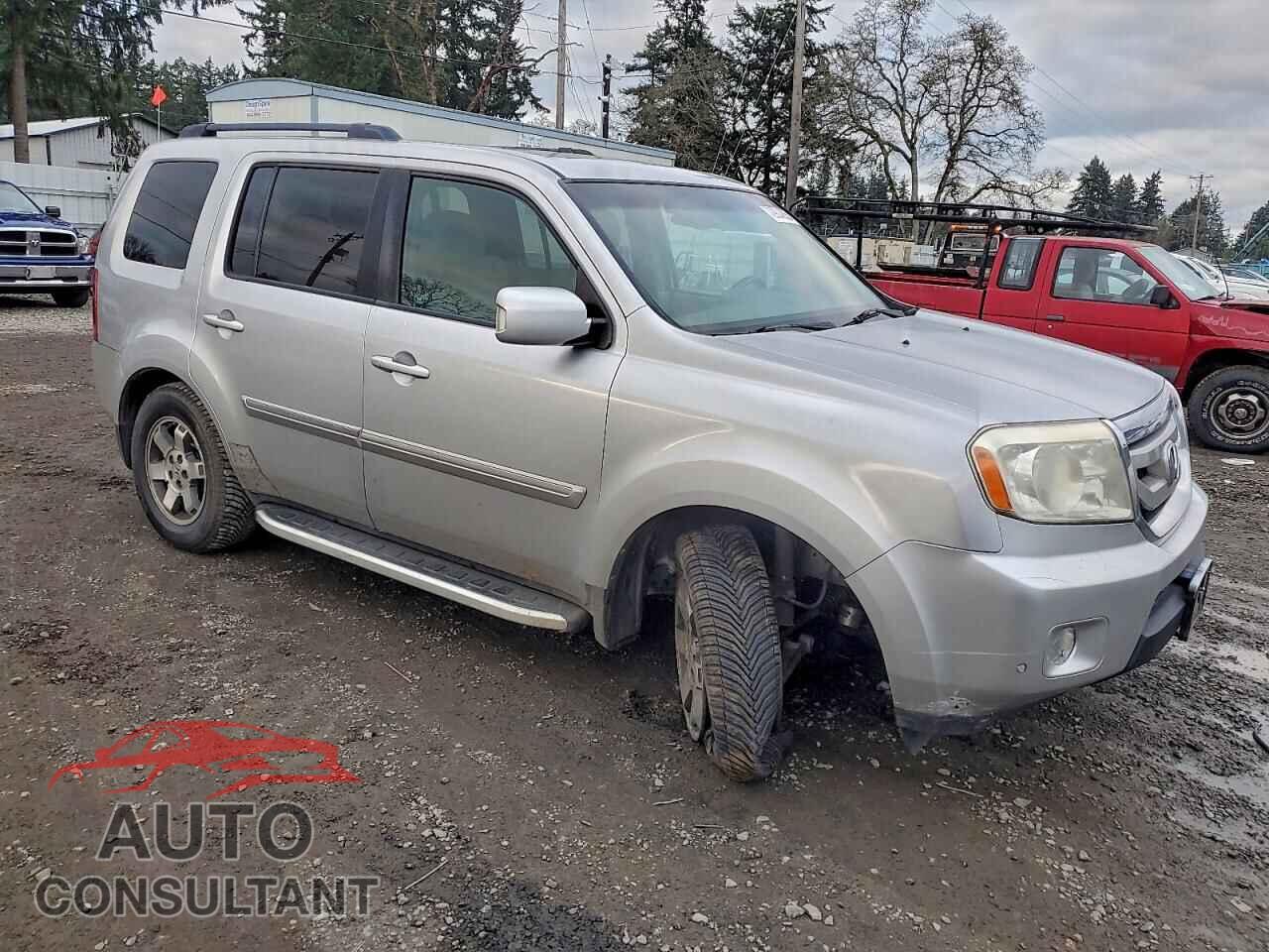 HONDA PILOT 2011 - 5FNYF3H90BB013616
