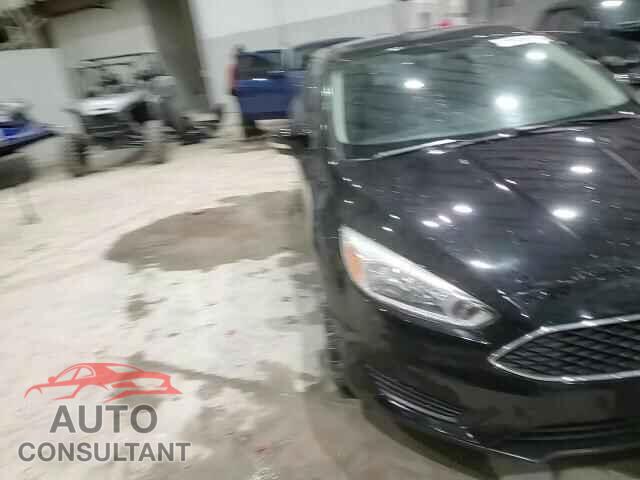 FORD FOCUS 2017 - 1FADP3F22HL209599