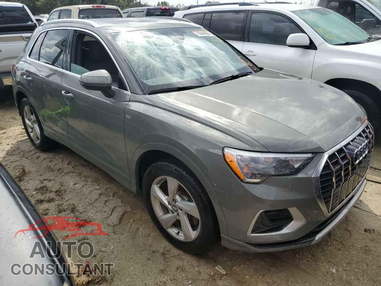 AUDI Q3 2019 - WA1AECF32K1067831