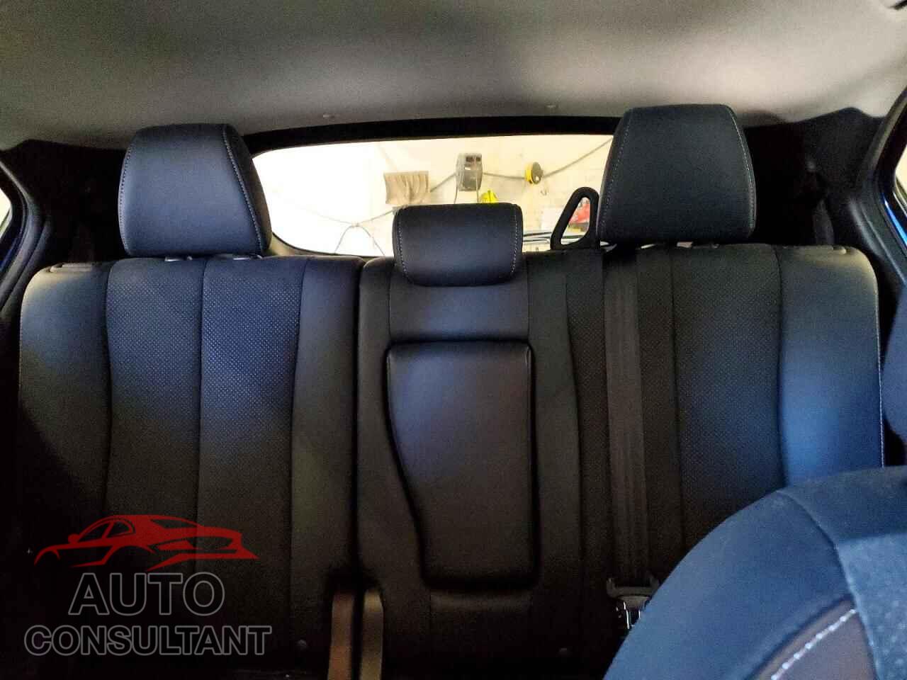 MITSUBISHI ECLIPSE 2024 - JA4ATWAA2RZ015818