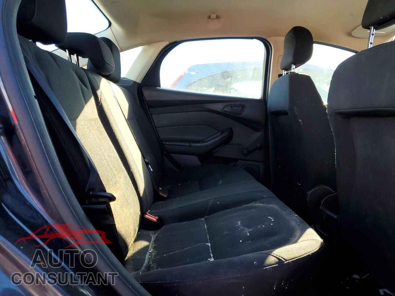 FORD FOCUS 2017 - 1FADP3E24HL266565