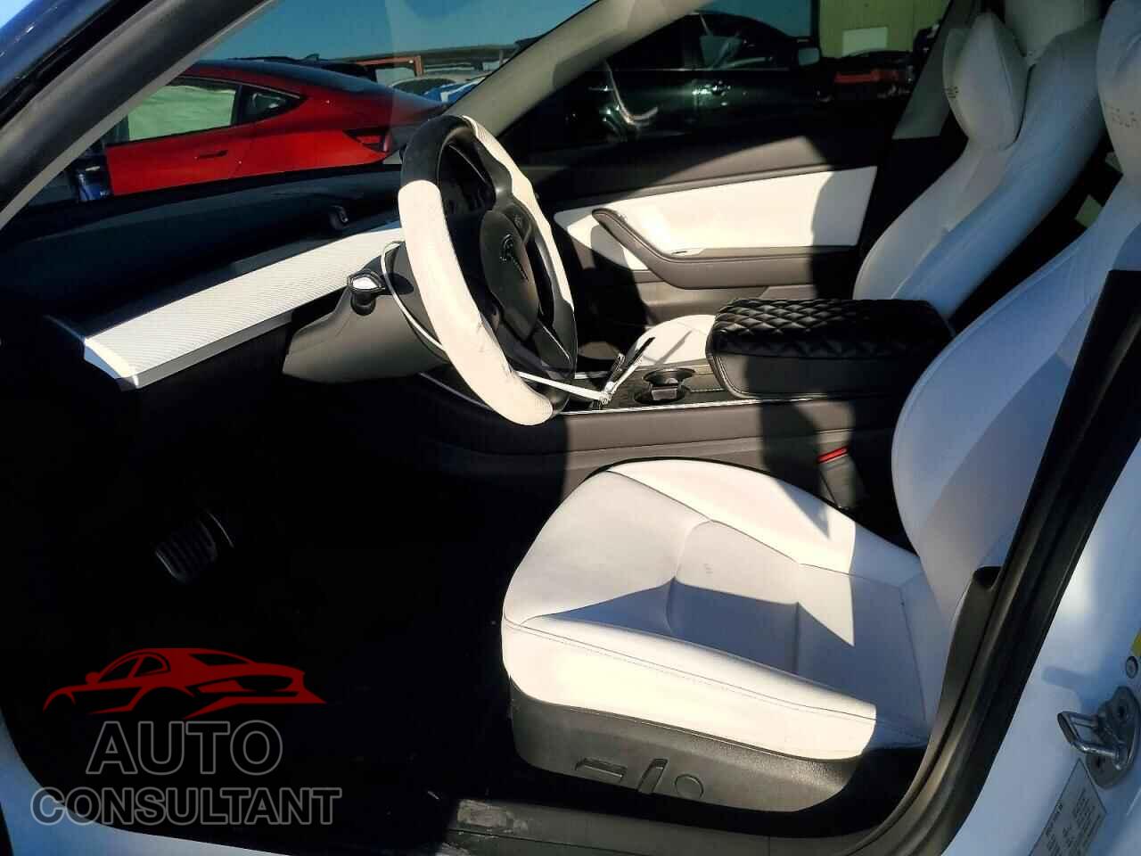 TESLA MODEL 3 2019 - 5YJ3E1EB7KF393725
