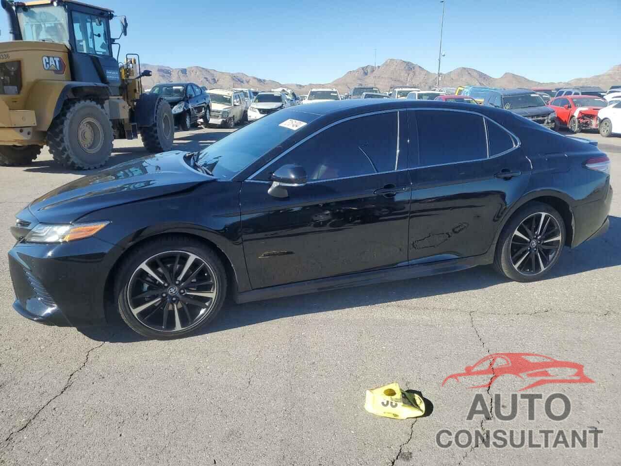 TOYOTA CAMRY 2018 - 4T1B61HK8JU159406