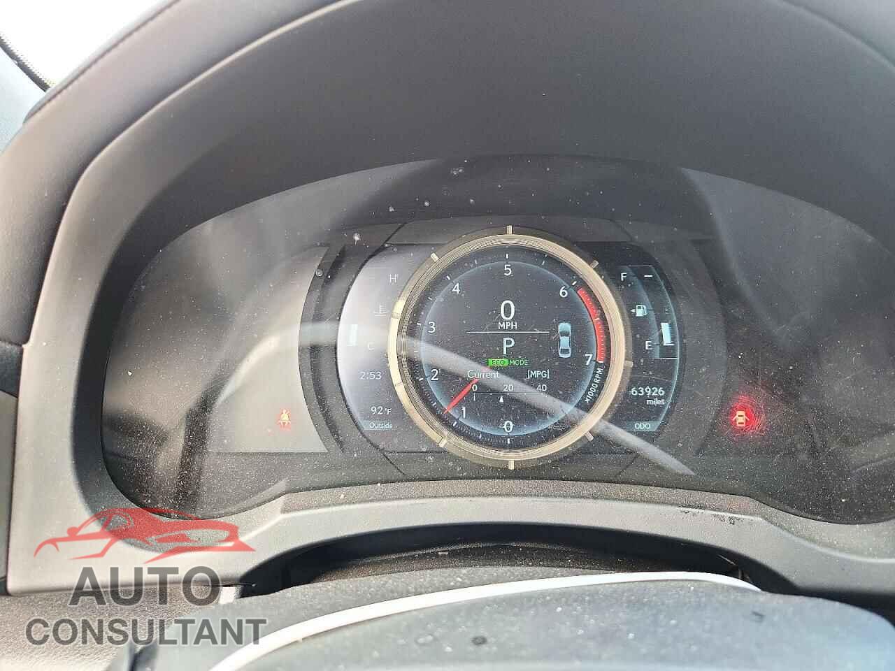 LEXUS IS 2017 - JTHBA1D29H5055275