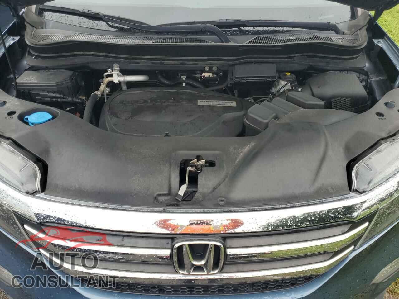 HONDA PILOT 2017 - 5FNYF5H17HB044005