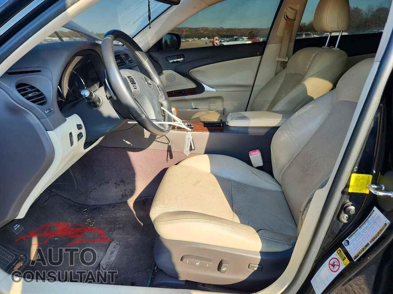 LEXUS IS 2013 - JTHBF5C23D5189039