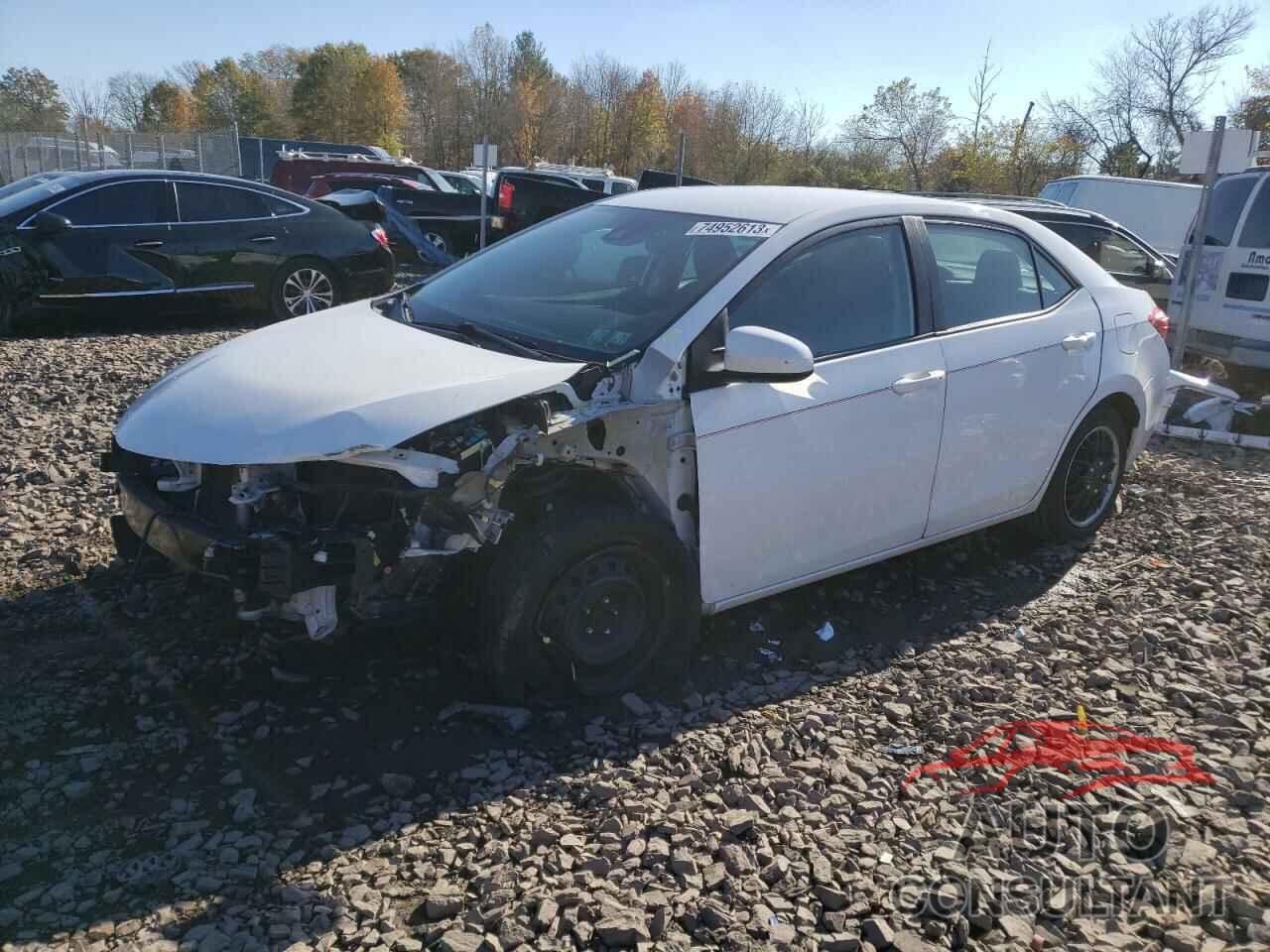 TOYOTA COROLLA 2018 - 2T1BURHE8JC070290