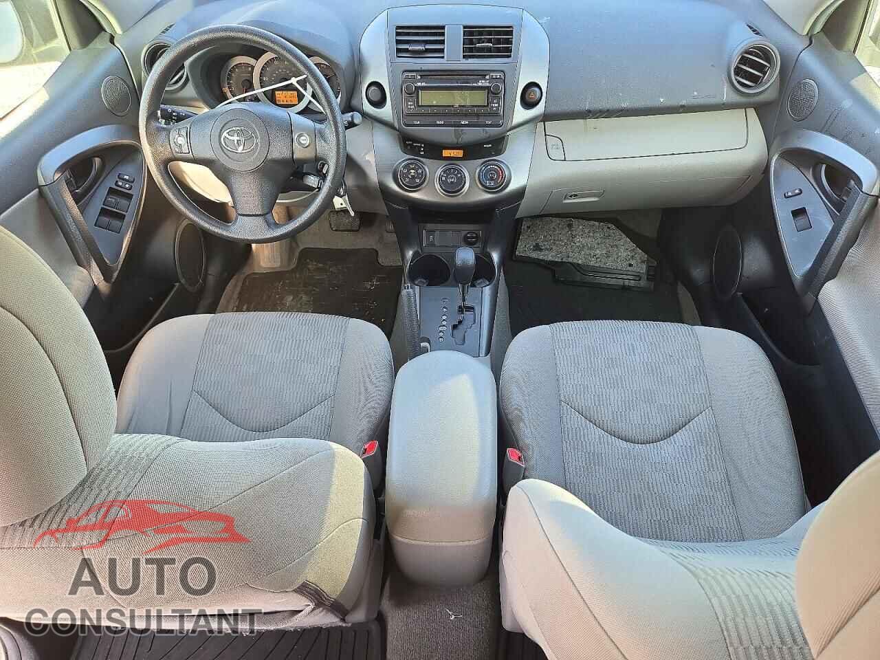 TOYOTA RAV4 2012 - 2T3KF4DV9CW111702