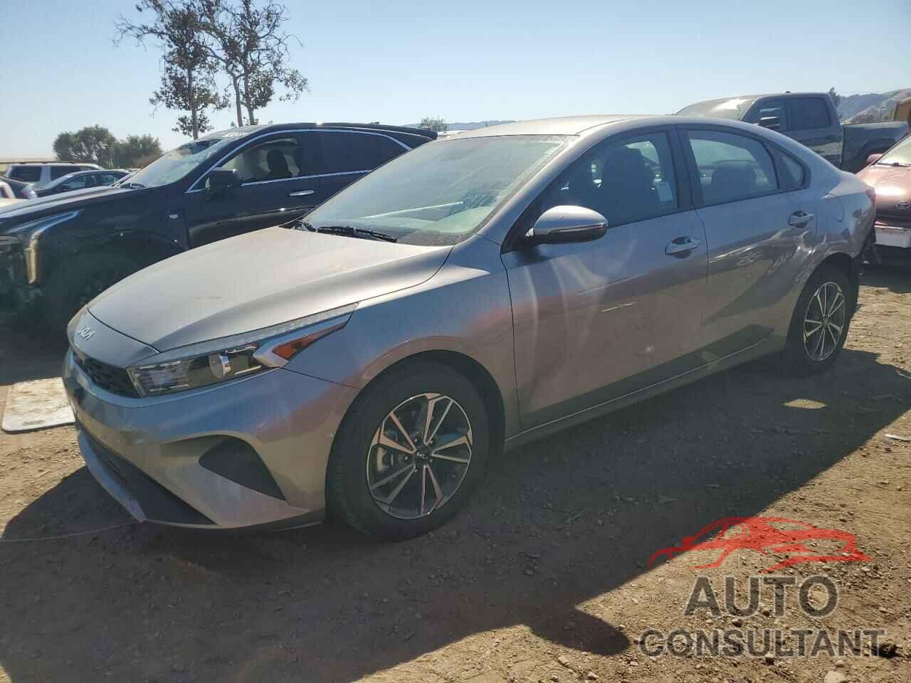 KIA FORTE 2023 - 3KPF24AD6PE572933