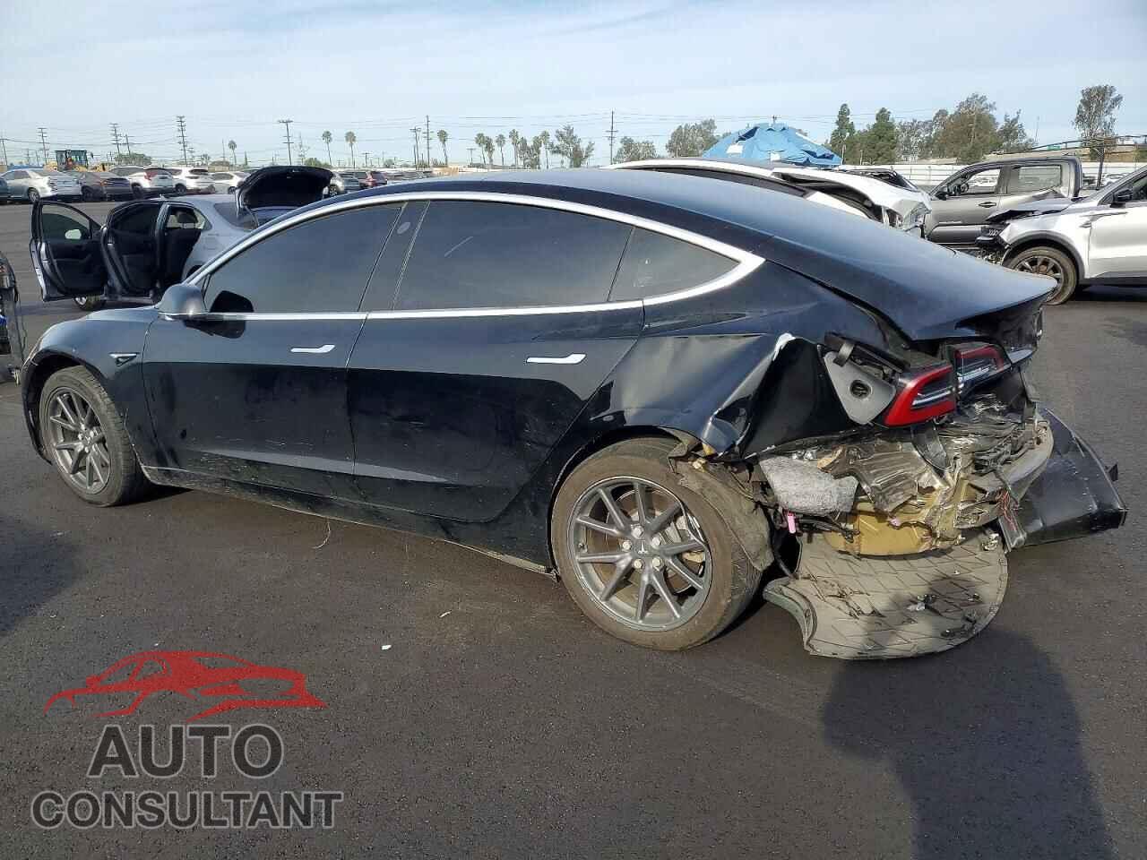 TESLA MODEL 3 2019 - 5YJ3E1EA5KF296689