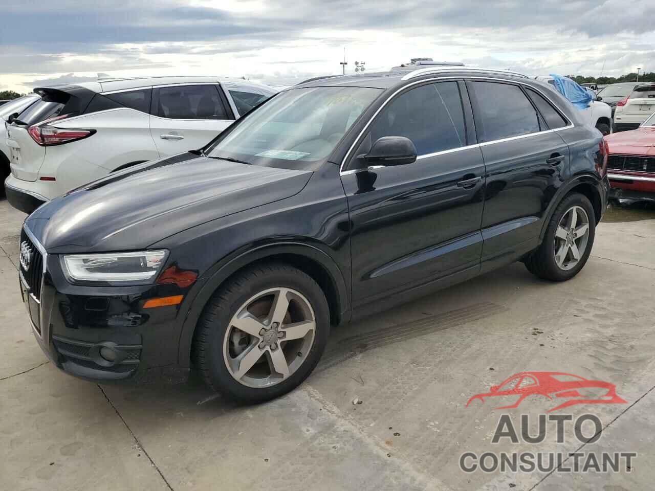 AUDI Q3 2015 - WA1FFCFS5FR013716