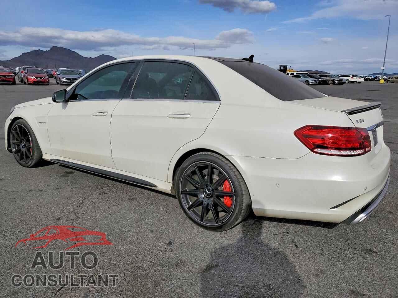 MERCEDES-BENZ E-CLASS 2015 - WDDHF7GB5FB107209