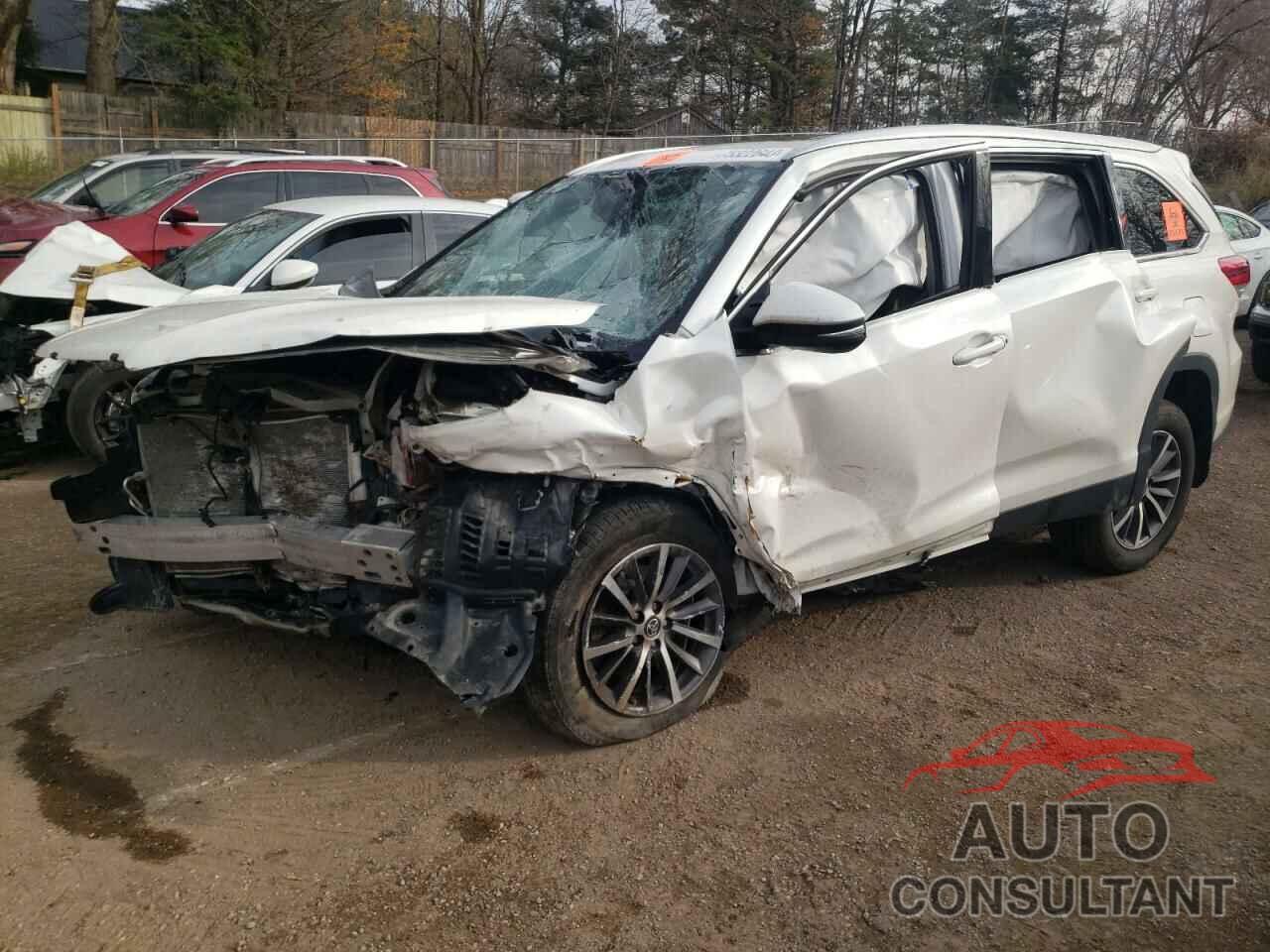 TOYOTA HIGHLANDER 2019 - 5TDJZRFH9KS624097