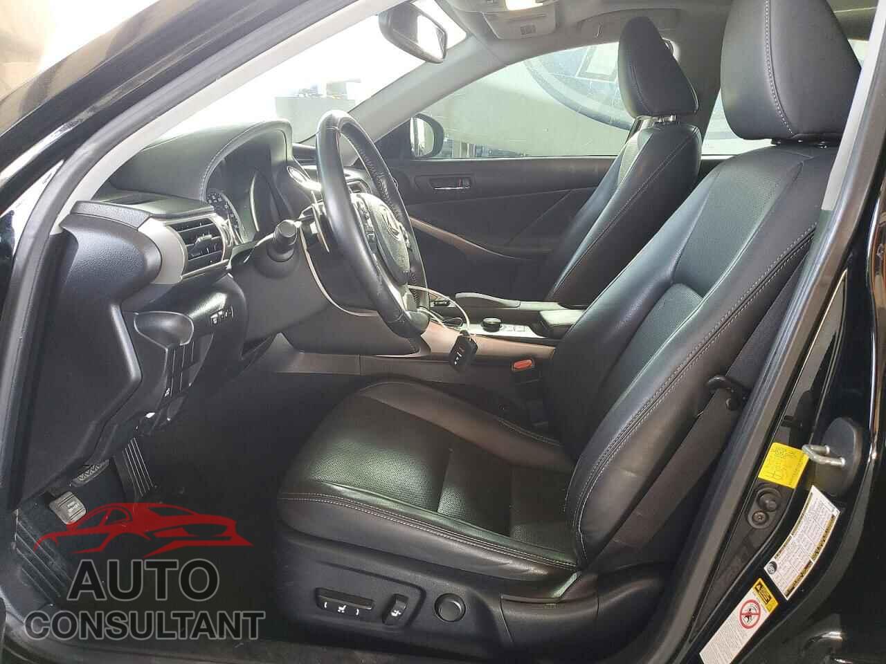 LEXUS IS 2015 - JTHBF1D27F5058464