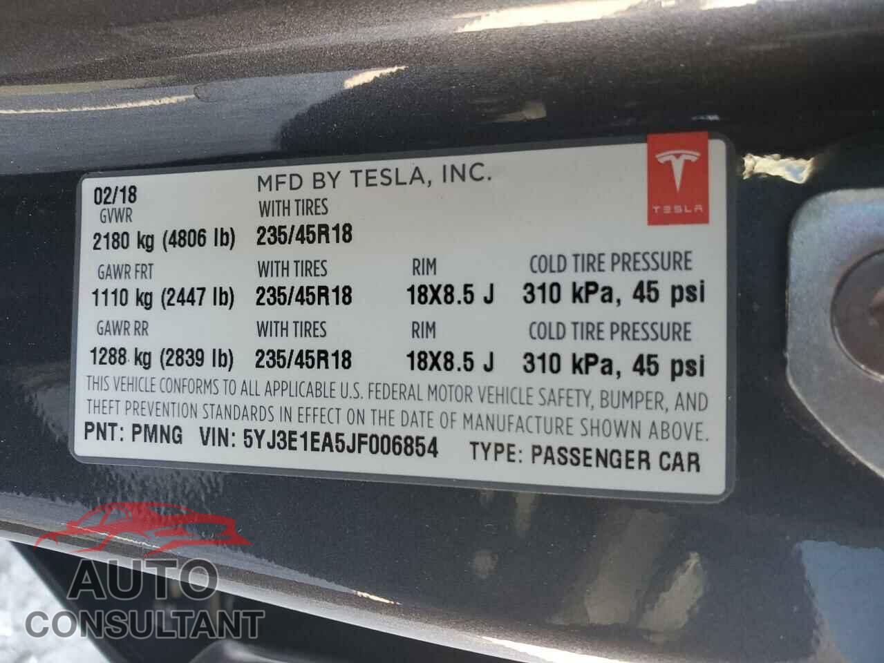 TESLA MODEL 3 2018 - 5YJ3E1EA5JF006854