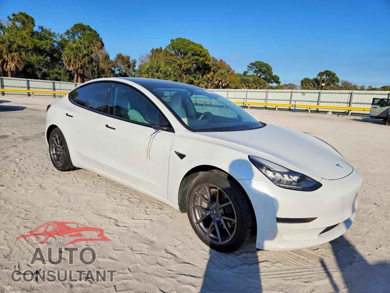 TESLA MODEL 3 2021 - 5YJ3E1EA8MF853632