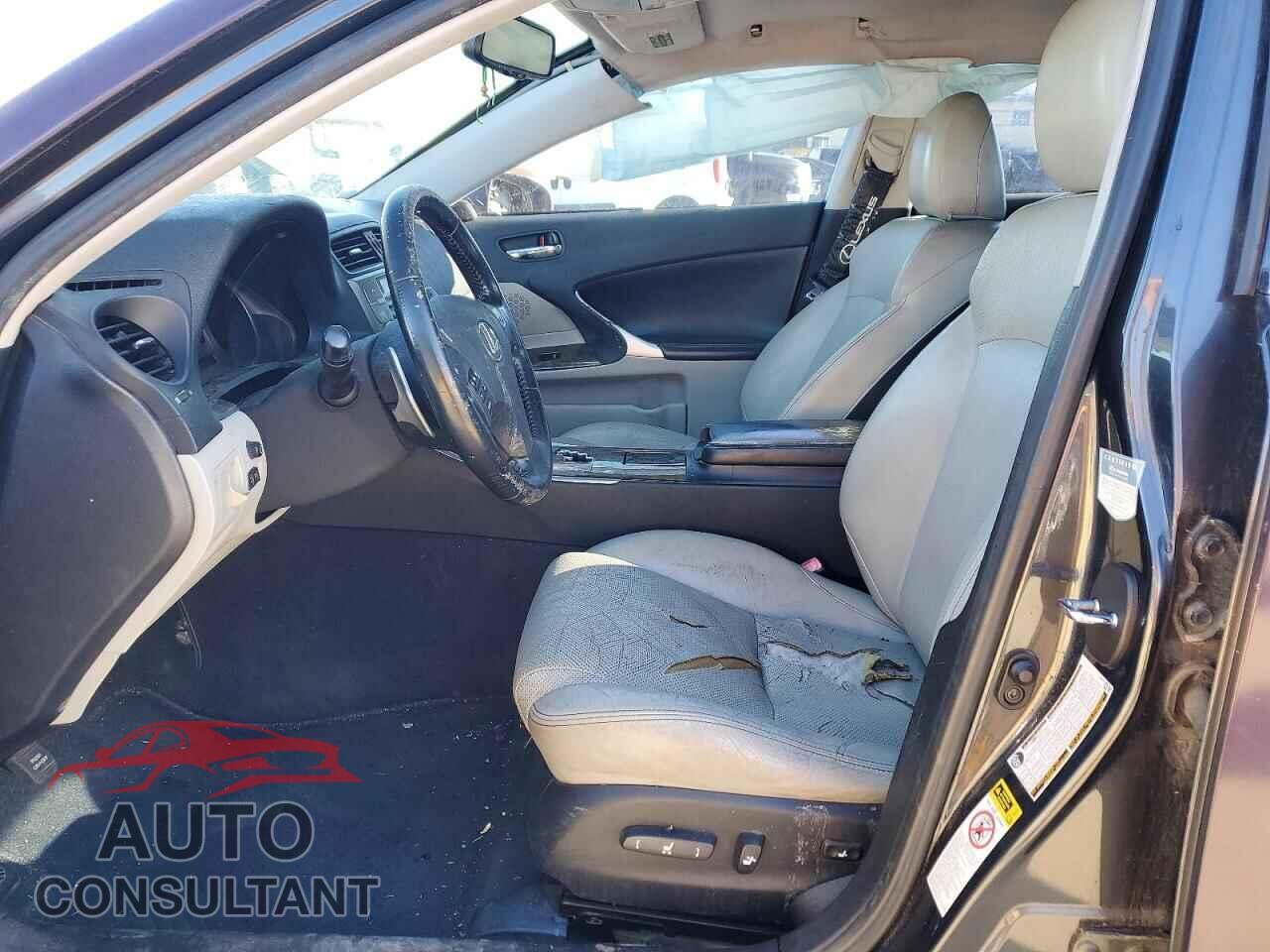 LEXUS IS 2009 - JTHBK262495105355