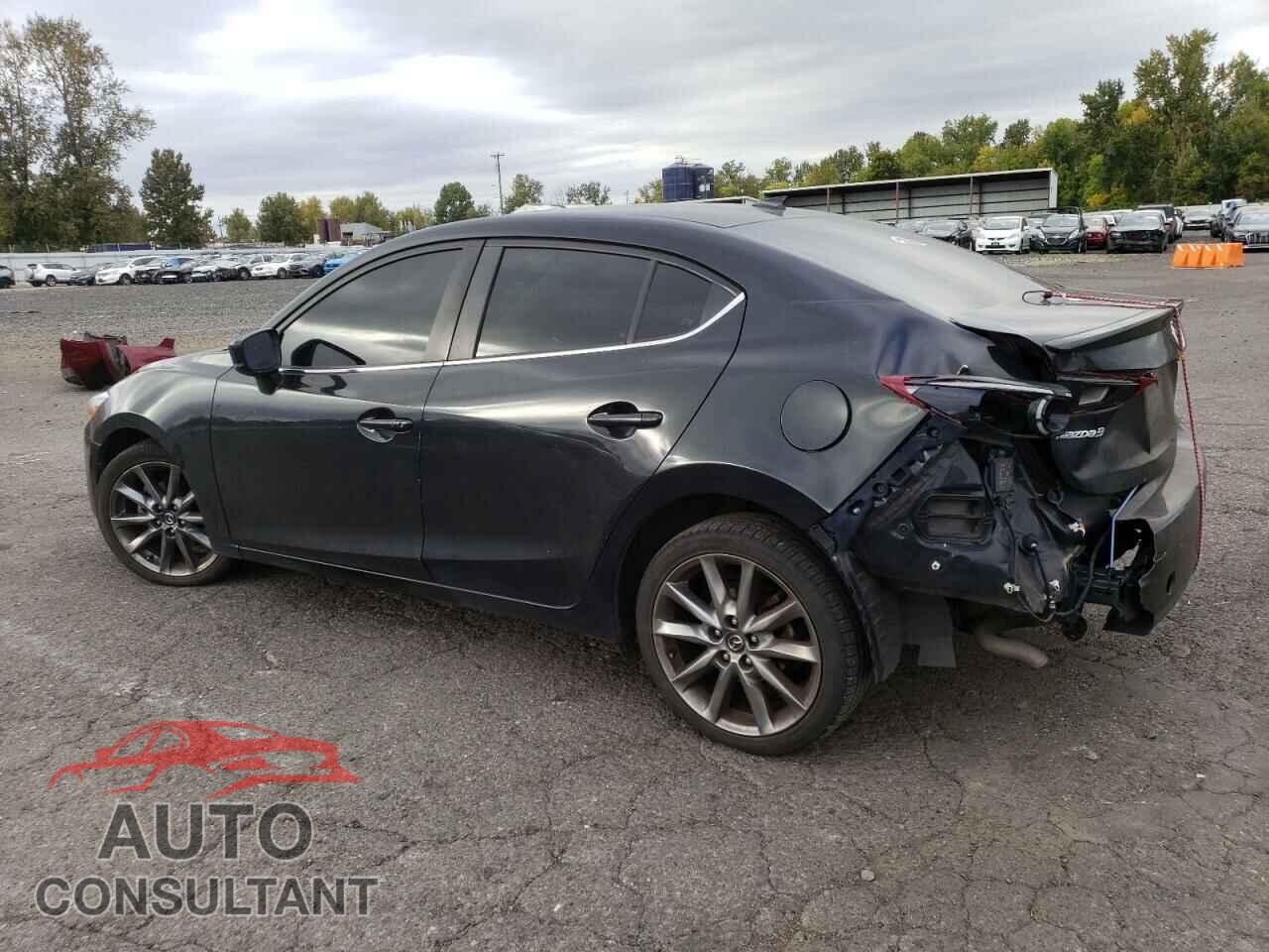 MAZDA 3 2018 - 3MZBN1V36JM191387