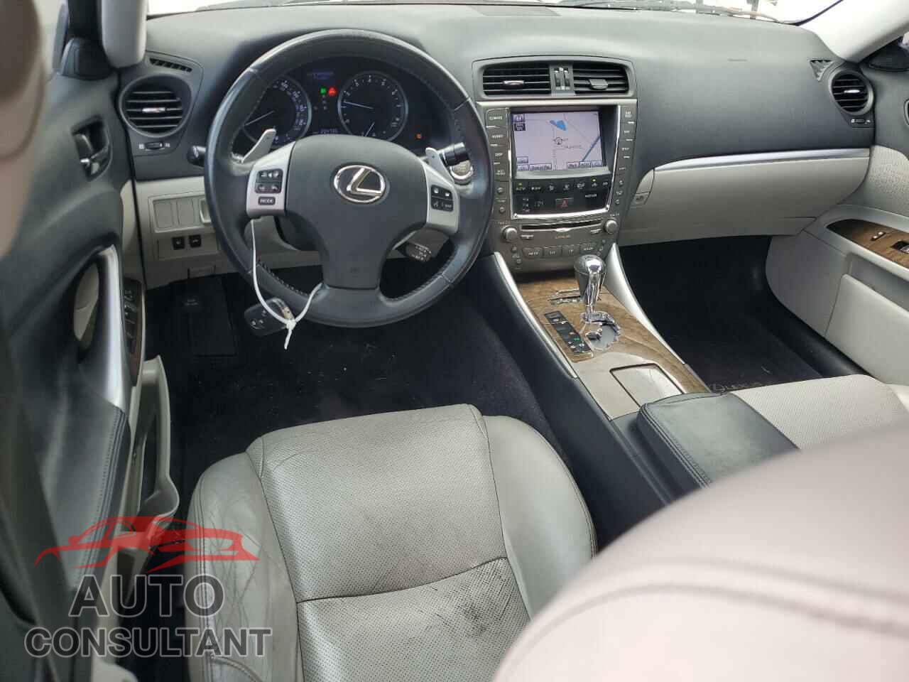 LEXUS IS 2011 - JTHBF5C26B5144609