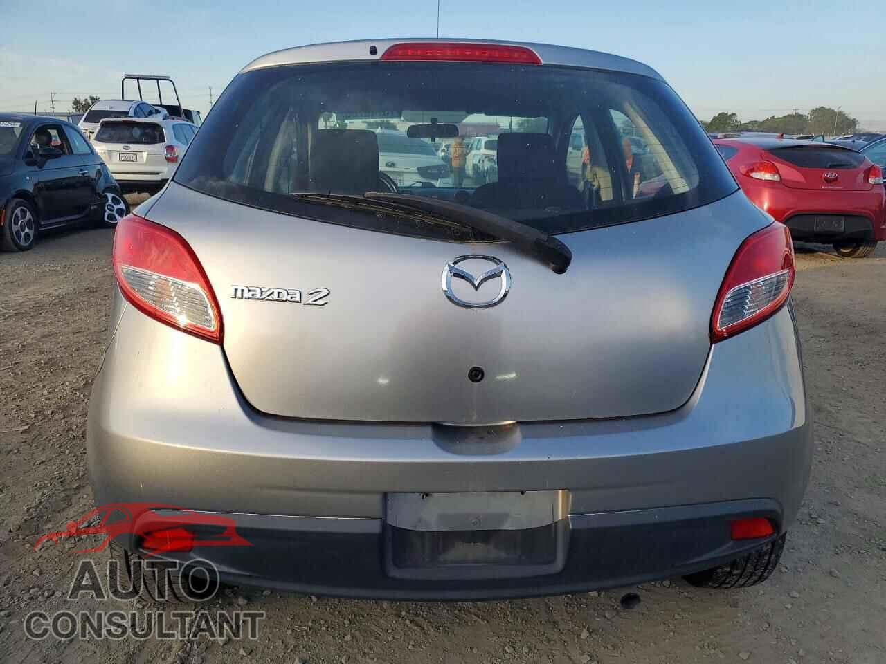 MAZDA 2 2011 - JM1DE1HZ3B0108921