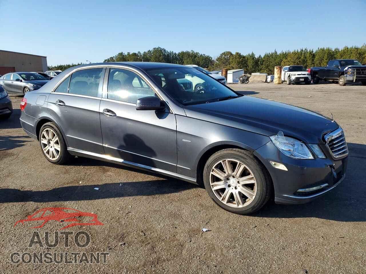MERCEDES-BENZ E-CLASS 2012 - WDDHF5KB1CA609924