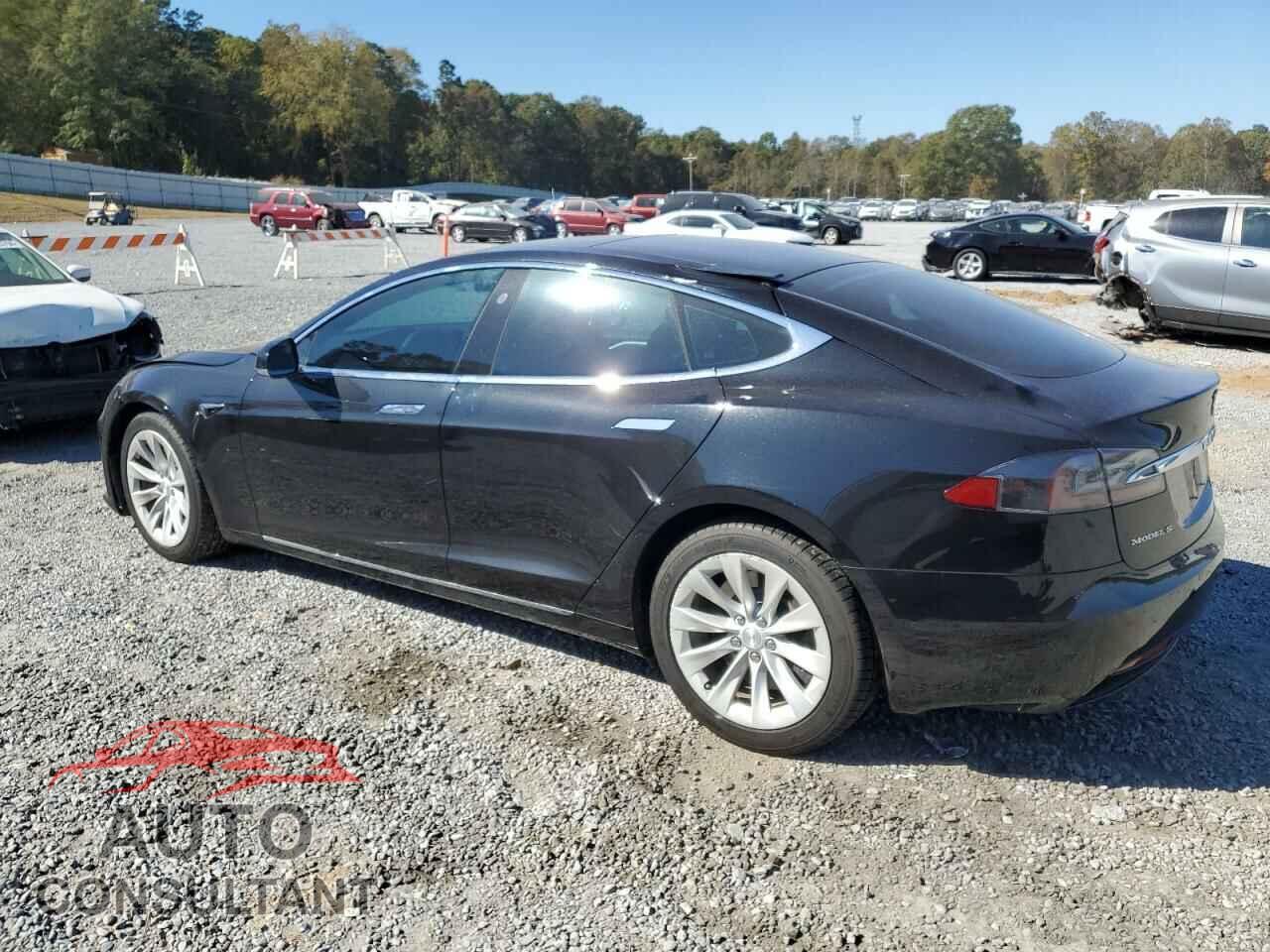 TESLA MODEL S 2017 - 5YJSA1E2XHF232964
