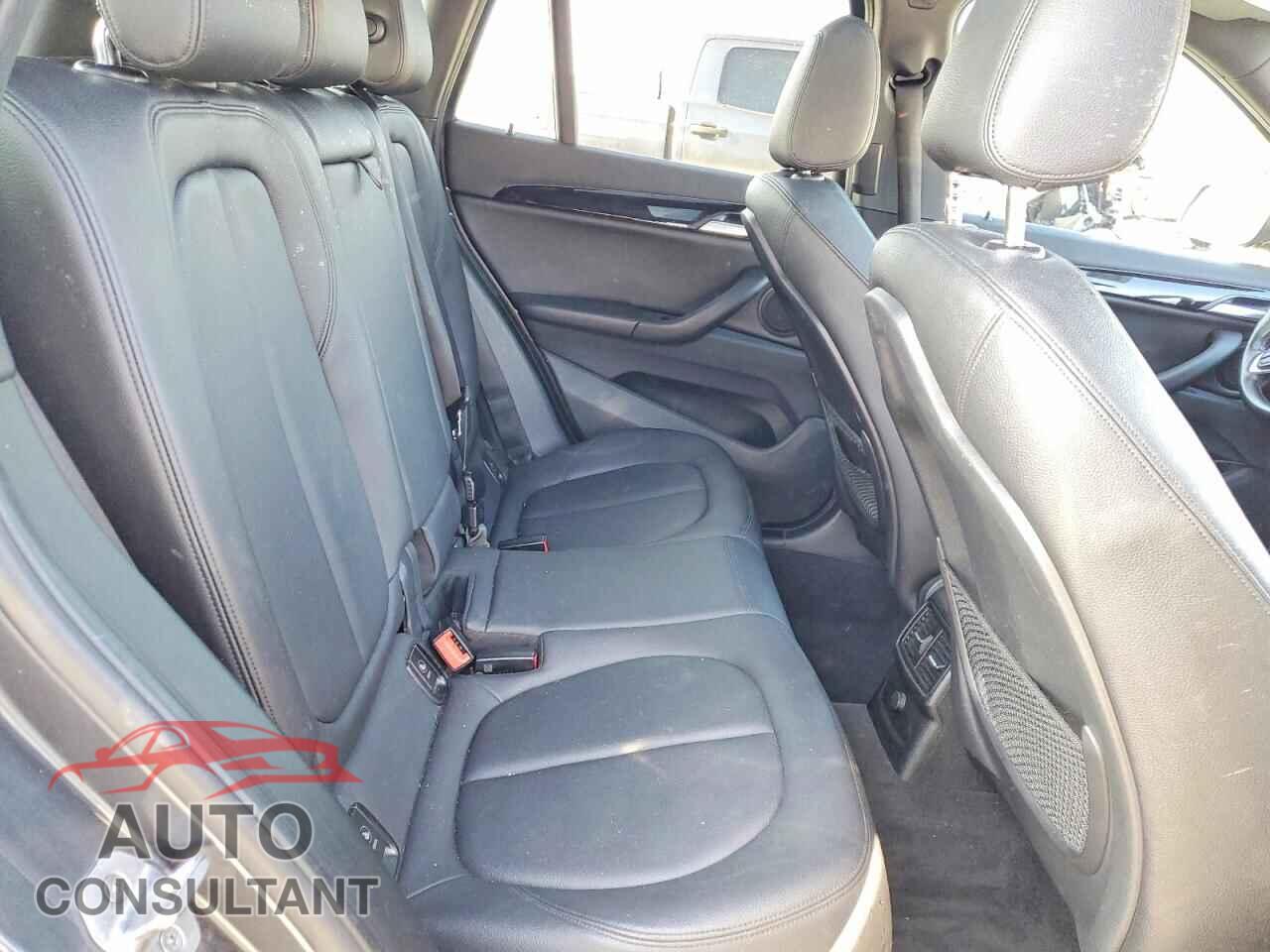 BMW X1 2017 - WBXHT3C30H5F76418