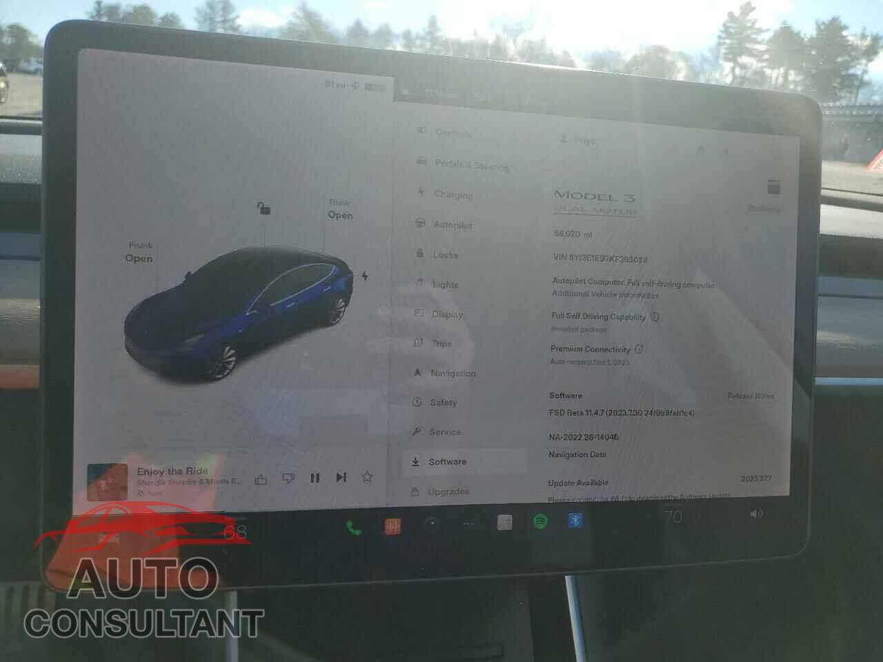 TESLA MODEL 3 2019 - 5YJ3E1EB7KF393059