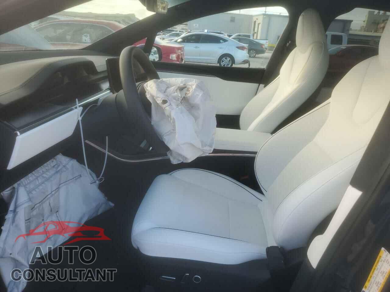 TESLA MODEL X 2023 - 7SAXCBE6XPF408034