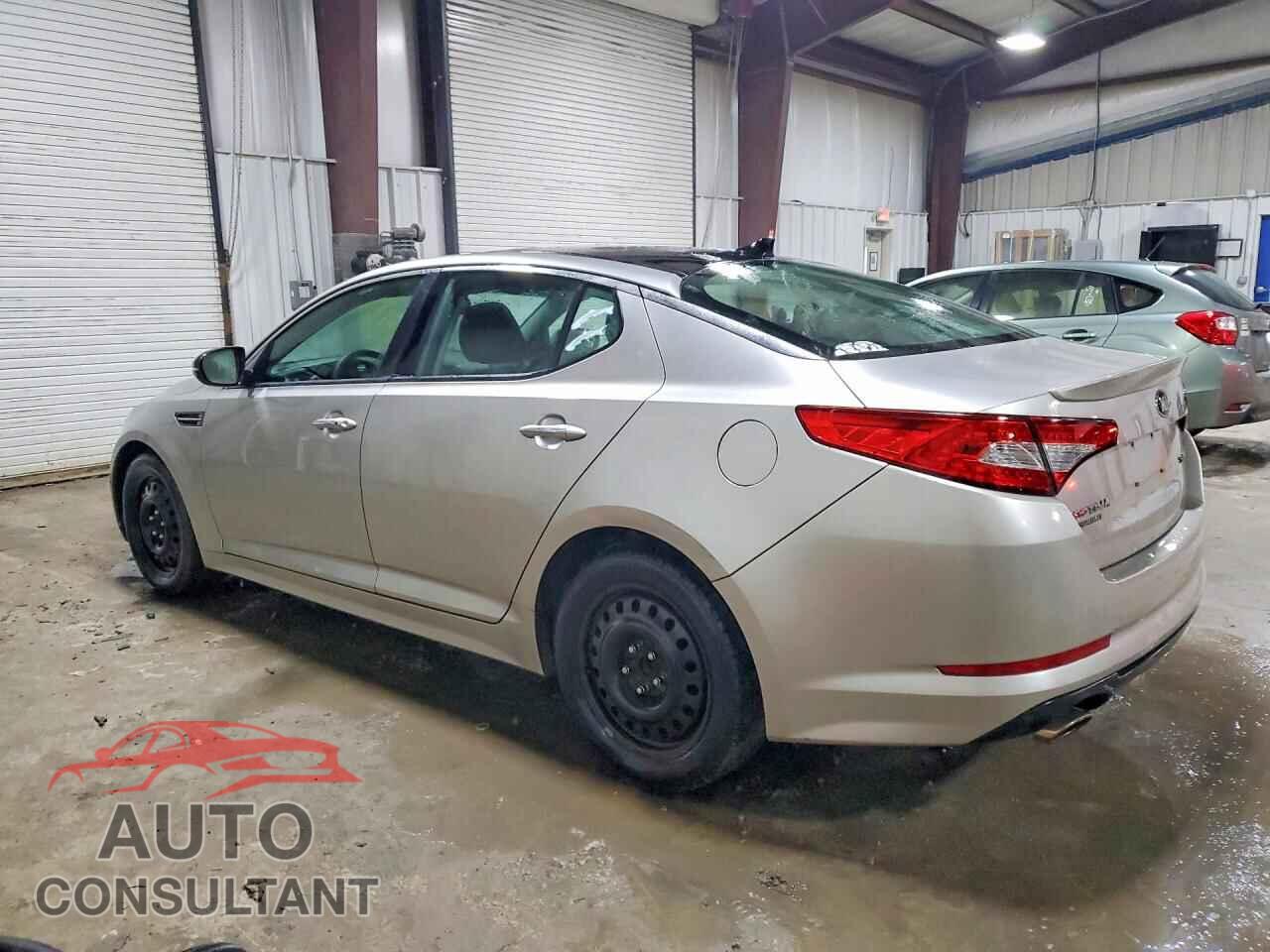 KIA OPTIMA 2013 - 5XXGR4A64DG113579