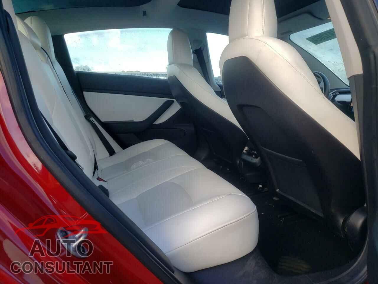 TESLA MODEL 3 2019 - 5YJ3E1EAXKF402764
