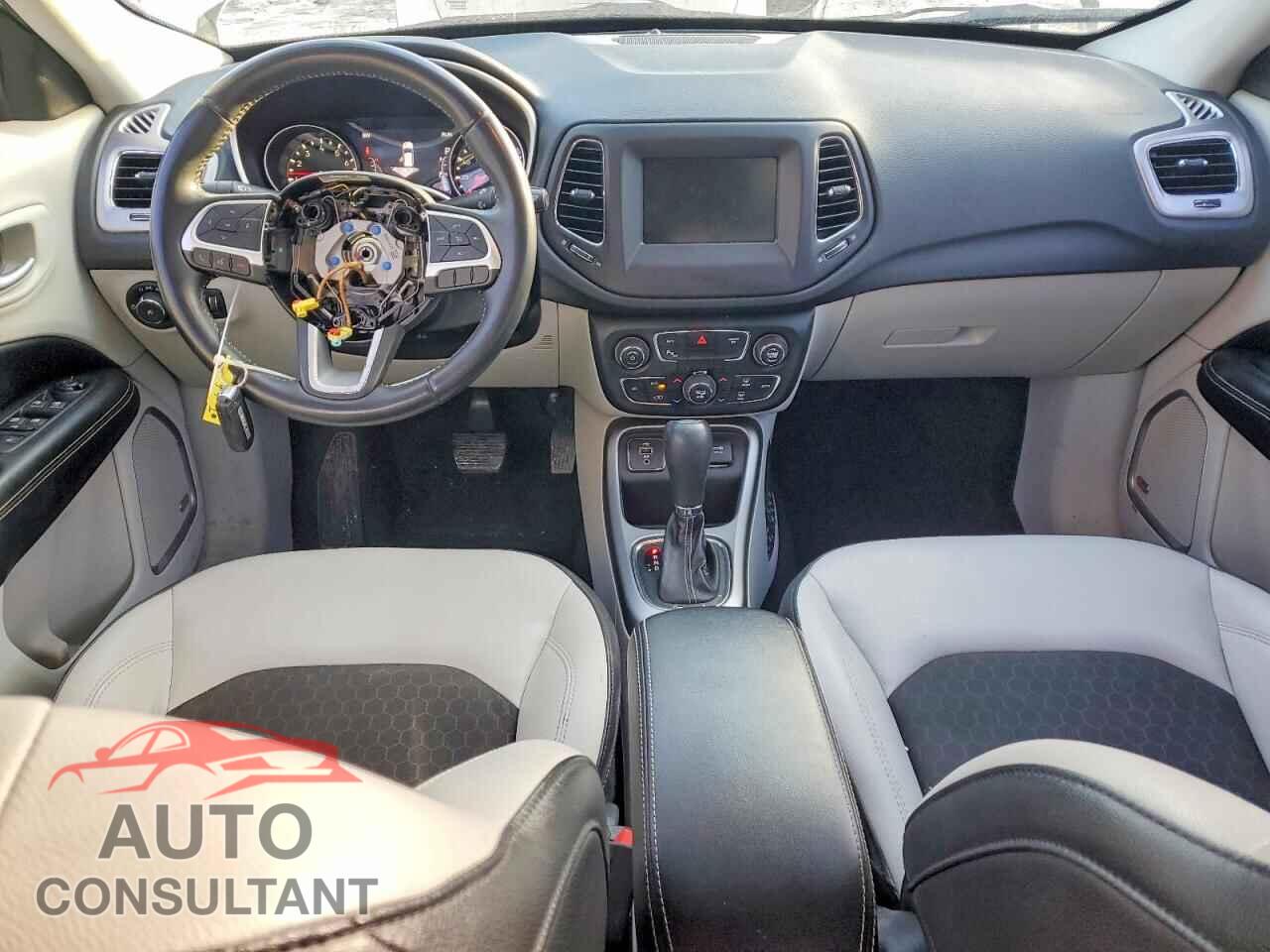 JEEP COMPASS 2018 - 3C4NJCBB1JT268367