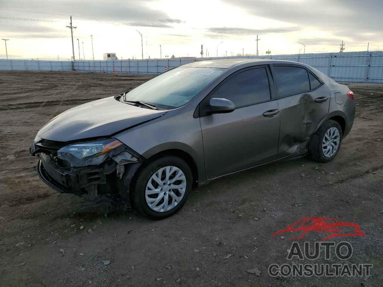 TOYOTA COROLLA 2018 - 5YFBURHE2JP811467