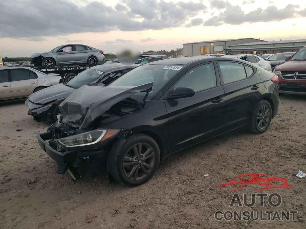 HYUNDAI ELANTRA 2018 - 5NPD84LF2JH251589