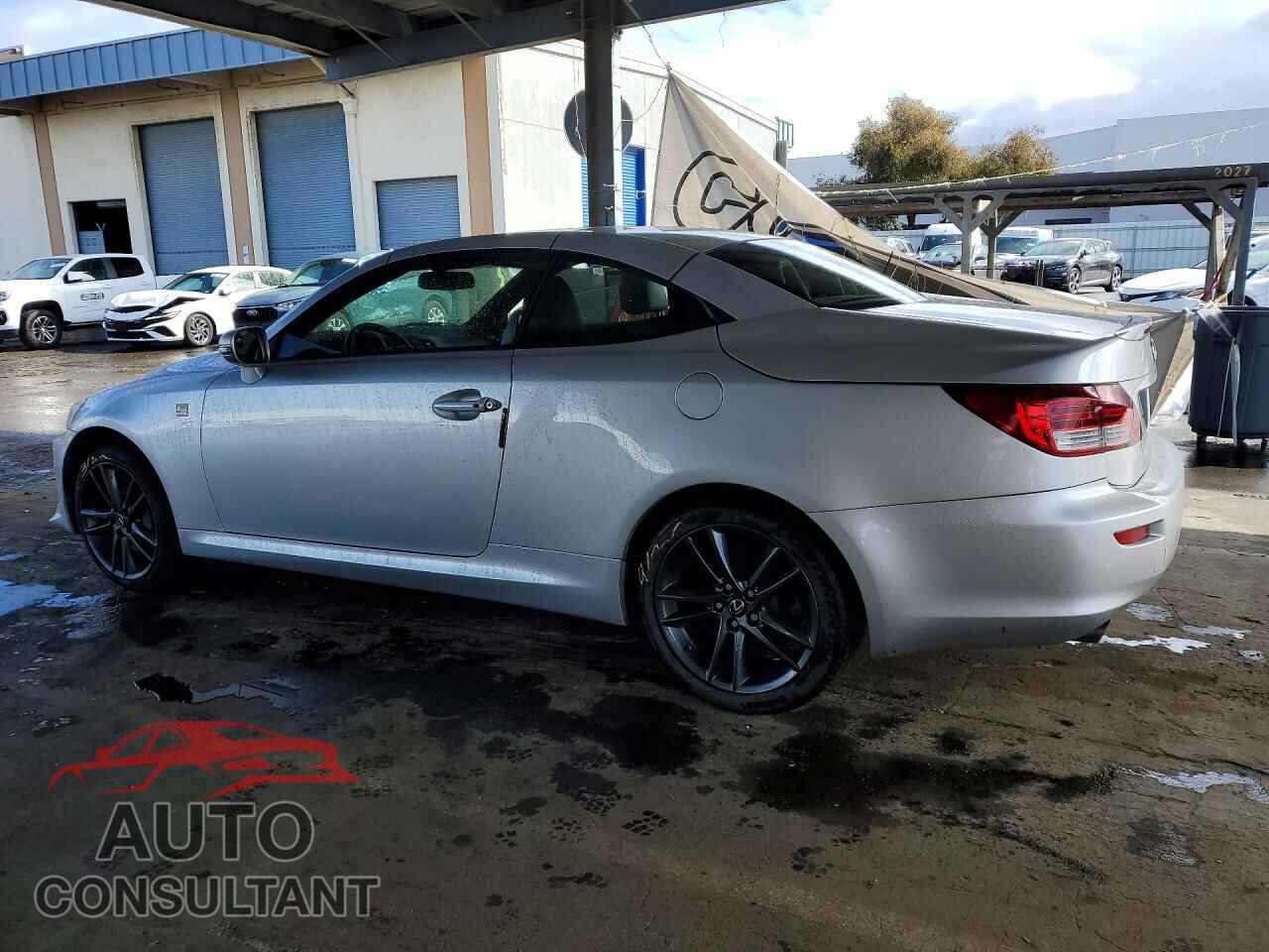 LEXUS IS 2013 - JTHFE2C21D2509043
